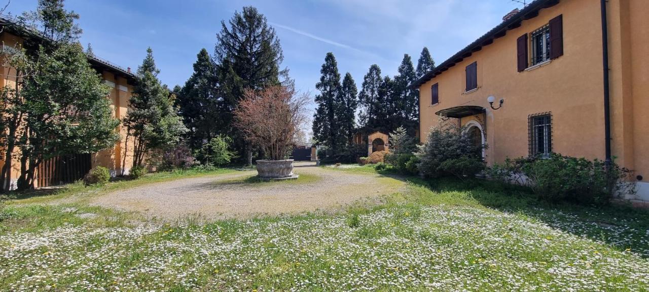 Farolfi Apartments Villa Galliera Bologna Ngoại thất bức ảnh